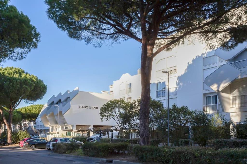 Chez Sebastien - Paisible Studio Au Bord D'Un Lac Avec Parking ラ・グランド・モット エクステリア 写真